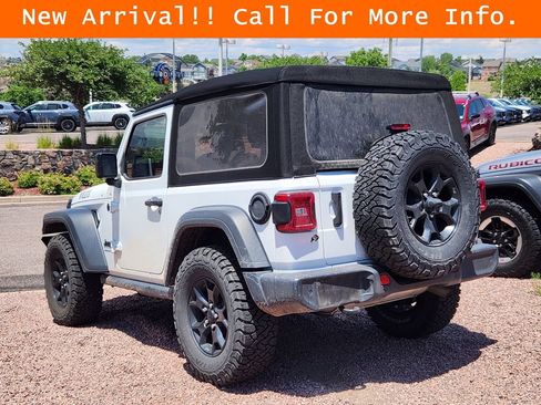 Used 2022 Jeep Wrangler Sport AWD/4WD image 5
