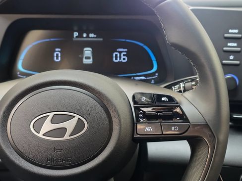 New 2026 Hyundai Elantra SEL Sport FWD image 10
