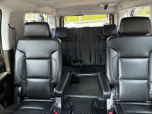 Used 2016 Chevrolet Suburban LTZ AWD/4WD image 17