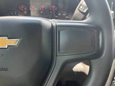 Used 2022 Chevrolet Silverado 1500 Custom RWD image 18