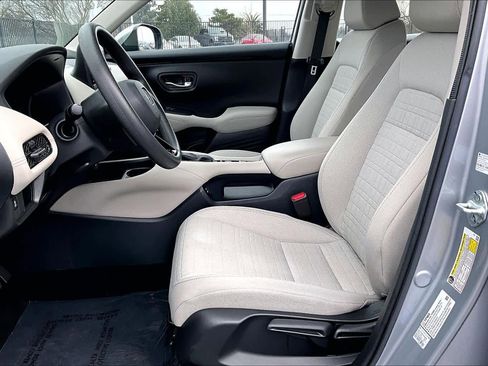 Certified 2025 Honda HR-V LX image 7