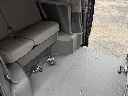 Used 2015 Toyota Sienna XLE FWD image 21