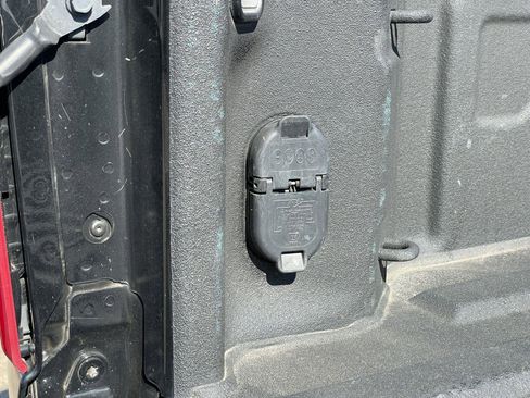 Used 2024 Chevrolet Silverado 2500 Custom w/ Custom Value Package image 41