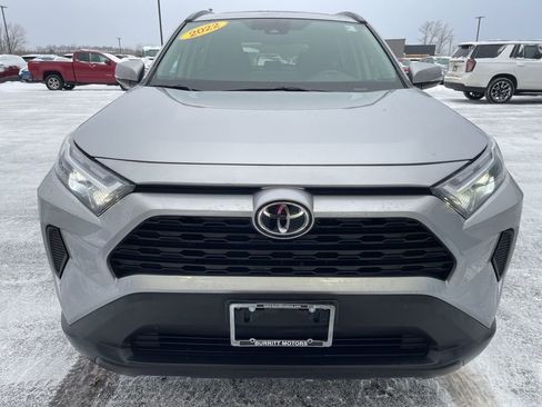 Used 2022 Toyota RAV4 XLE w/ Convenience Package image 2