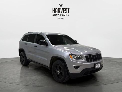 Used 2016 Jeep Grand Cherokee Laredo w/ Quick Order Package 23E AWD/4WD image 10