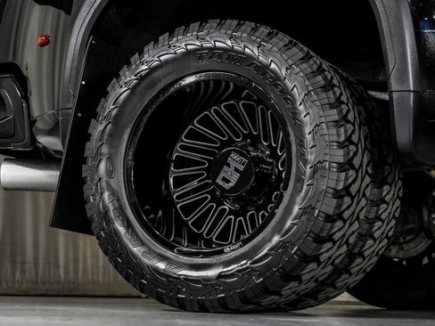 Used 2025 GMC Sierra 3500 Denali w/ Denali Reserve Package AWD/4WD image 56