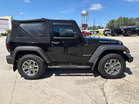 Used 2014 Jeep Wrangler Rubicon w/ Power Convenience Group AWD/4WD image 5