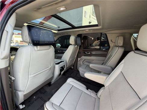 Used 2021 GMC Yukon Denali w/ Denali Premium Package AWD/4WD image 24