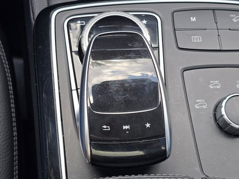 Used 2017 Mercedes-Benz GLE 400 4MATIC image 18