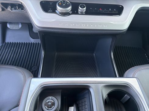 Certified 2025 Ford Expedition Max Active AWD/4WD image 79