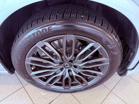 Used 2025 Lexus RX 500h F Sport w/ Convenience Package image 20