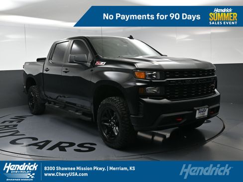 Used 2021 Chevrolet Silverado 1500 Custom Trail Boss w/ Midnight Edition AWD/4WD image 1
