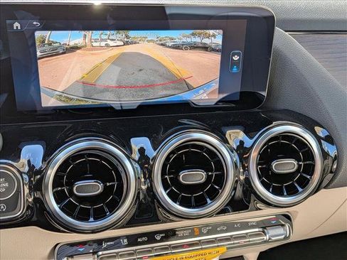 Used 2026 Mercedes-Benz GLA 250 image 14