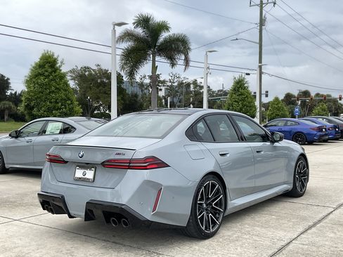 New 2027 BMW M5 w/ Executive Package AWD/4WD image 4