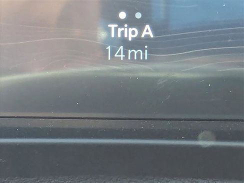 New 2026 Jeep Grand Cherokee Summit image 10