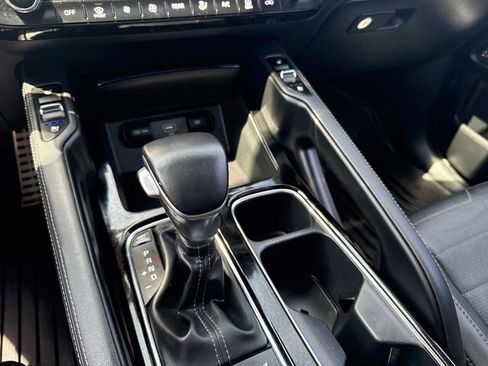 Used 2022 Kia Telluride SX w/ SX Prestige Package image 30