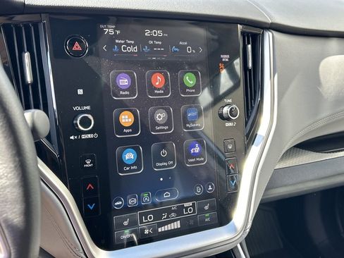 Used 2025 Subaru Outback Premium w/ Popular Package #1A image 22