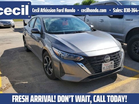 Used 2024 Nissan Sentra SV FWD image 1