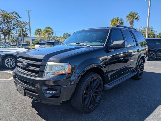 Used 2015 Ford Expedition XLT w/ Equipment Group 202A AWD/4WD image 7