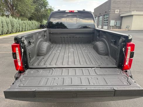Used 2023 Ford F350 Lariat w/ Lariat Ultimate Package AWD/4WD image 14