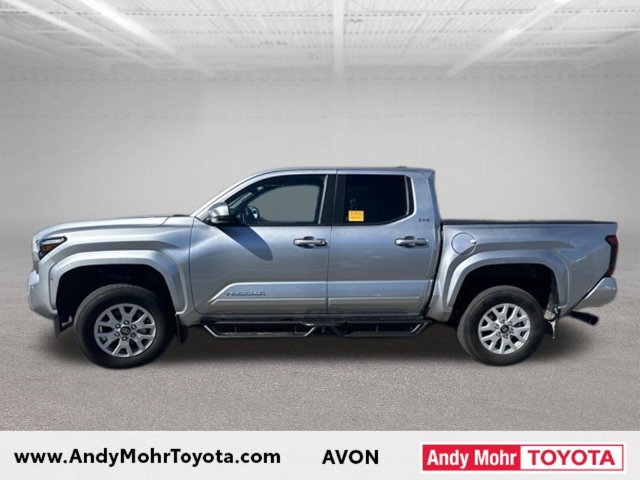Used 2024 Toyota Tacoma SR5 AWD/4WD image 5