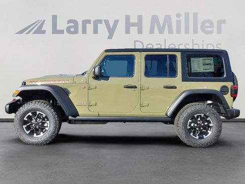 New 2026 Jeep Wrangler Unlimited Rubicon w/ Technology Group image 2