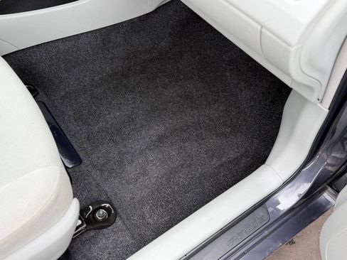 Used 2012 Toyota Prius Two image 60