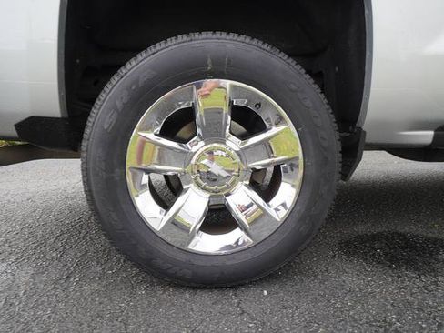 Used 2018 Chevrolet Silverado 1500 LTZ w/ Sport Package image 31