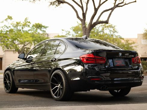 Used 2018 BMW 330i 330i Sedan 4D w/ Convenience Package image 11