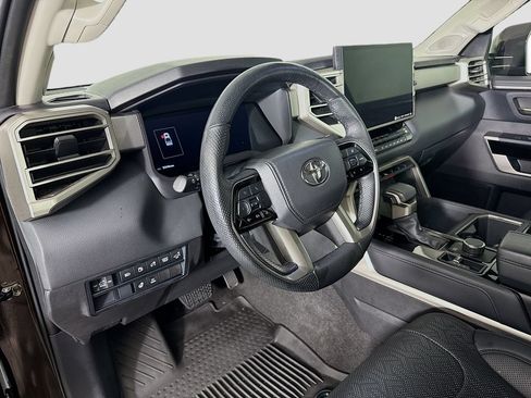 Used 2022 Toyota Tundra Limited AWD/4WD image 8