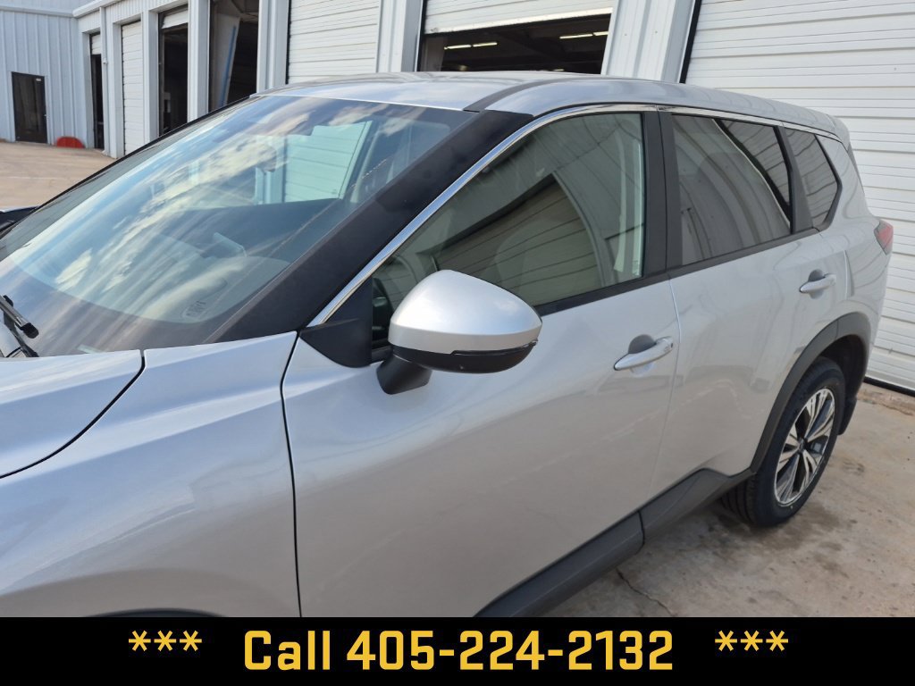 Used 2023 Nissan Rogue SV FWD image 6