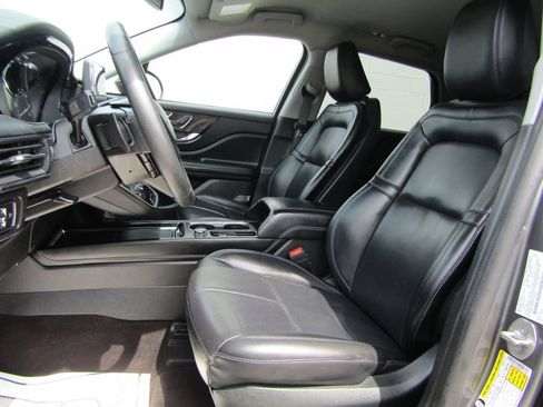 Used 2022 Lincoln Corsair AWD w/ Equipment Group 101A image 3