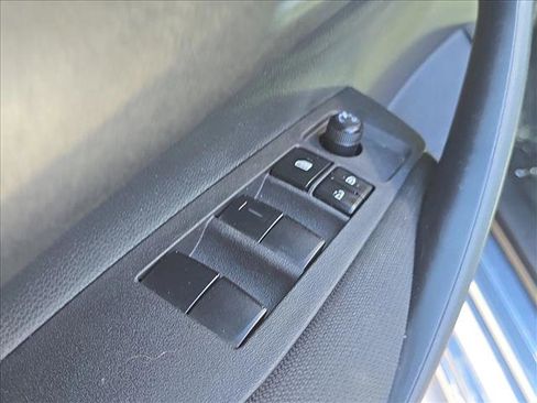 Certified 2025 Toyota Corolla LE image 8