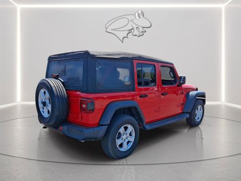 Used 2022 Jeep Wrangler Unlimited Sport AWD/4WD image 15
