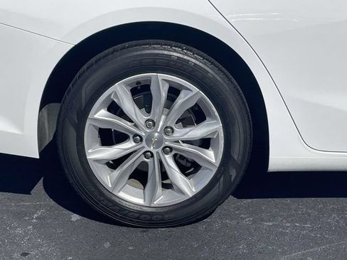 Used 2024 Chevrolet Malibu LT FWD image 9