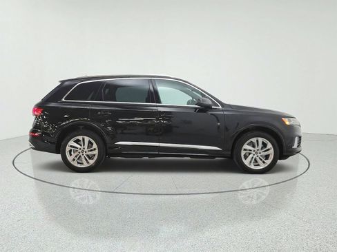 Used 2023 Audi Q7 2.0T Premium w/ Convenience Package AWD/4WD image 4
