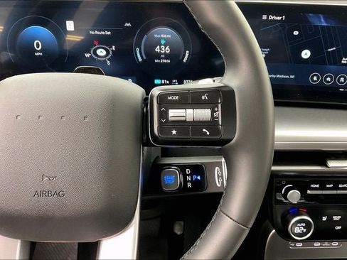 Certified 2026 Hyundai Ioniq 9 S RWD image 23