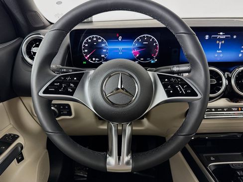 Used 2026 Mercedes-Benz GLB 250 image 18