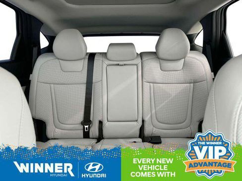 New 2025 Hyundai Tucson Limited image 17
