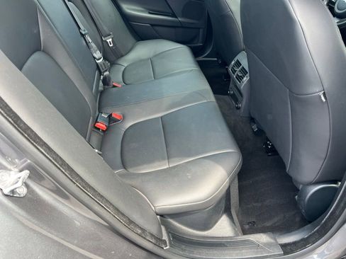 Used 2018 Jaguar XE Premium AWD/4WD image 28
