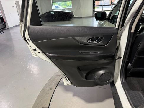 Used 2016 Nissan Rogue SL w/ SL Premium Package AWD/4WD image 7