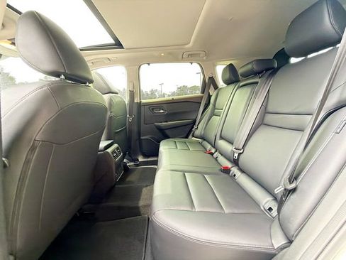 Certified 2023 Nissan Rogue SL w/ SL Premium Package AWD/4WD image 31