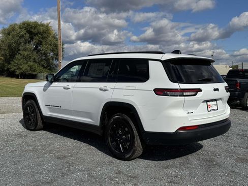 New 2025 Jeep Grand Cherokee L Laredo AWD/4WD image 21