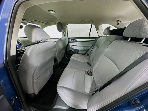 Used 2019 Subaru Outback 2.5i Premium image 25
