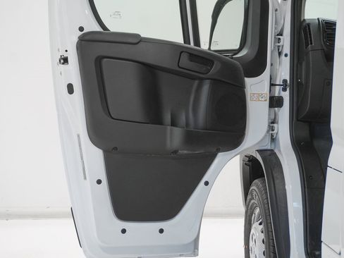 Used 2025 RAM ProMaster 2500 w/ Safety Group image 18