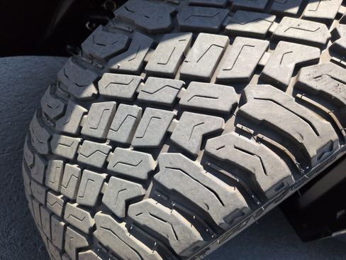 Used 2024 Tesla Cybertruck Cyberbeast AWD/4WD image 12