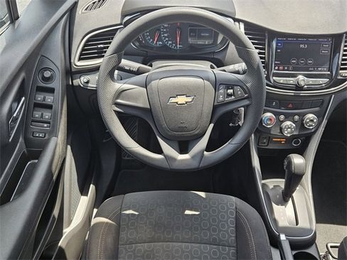 Used 2020 Chevrolet Trax LS image 6
