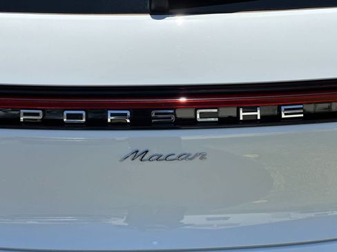 New 2026 Porsche Macan AWD/4WD image 31