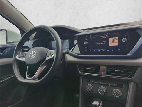 Used 2022 Volkswagen Taos SE image 27