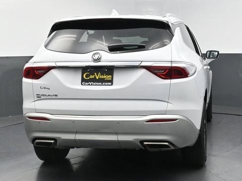 Used 2024 Buick Enclave Premium image 4